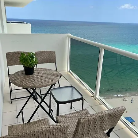 Penthouse Beach Front 1St Line, 2 Bedroom 2 Ba, New Decoration & Furnitures, Unobstructed View Of The Beautiful Atlantic, Free Parking Hollywood Extérieur photo